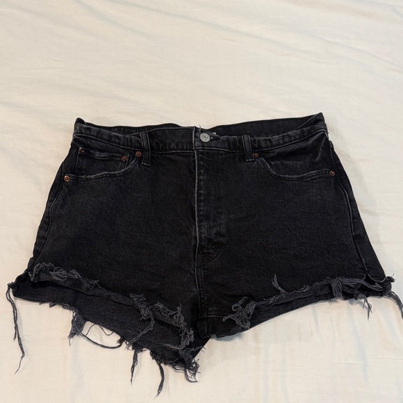 Abercrombie & Fitch Pants - Abercrombie & Fitch Black Frayed Denim Cutoff Shorts